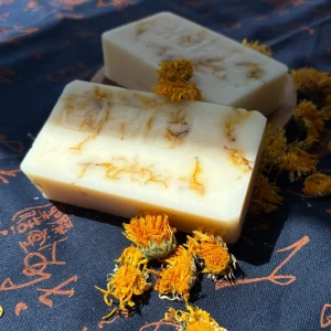 Direct From China Manufacturer Pure Hand Made Calendula Cold Pressed Bar Soap Solid Form for Daily Usage