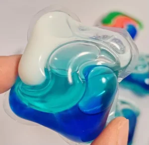 Laundry Pods Manufacturer OEM 3 in 1 4 in 1 Concentrated Eco Friendly Disposable Gel Laundry Detergent