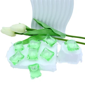 OEM Ultra Concentrated Laundry Beads Color Protection Long Lasting Fragrance 1 in 1 Hand Washing Laundry Detergent Pods