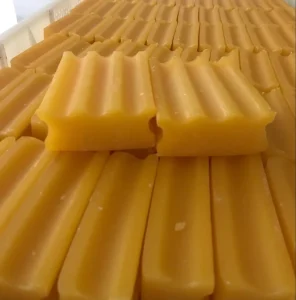 Transparent Yellow Laundry Detergent Bar Soap for Washing Clothes