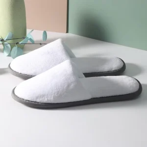 Luxury Velour Hotel Slippers Disposable White Slippers With Custom Embroidered Logo